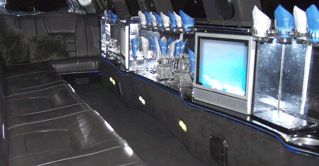 Concord Lincoln 14 Passenger Limo Interior